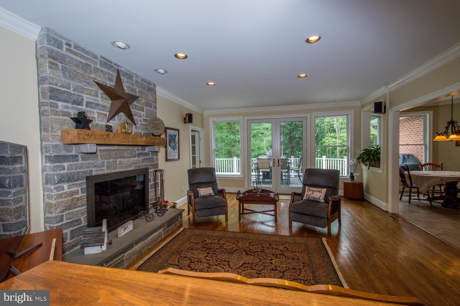 3903 Buffalo Road New Windsor, MD 21776 - Photo 5 of 86