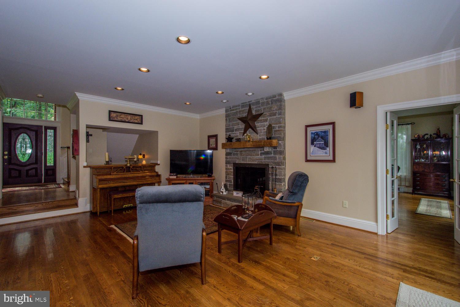 3903 Buffalo Road New Windsor, MD 21776 - Photo 7 of 86