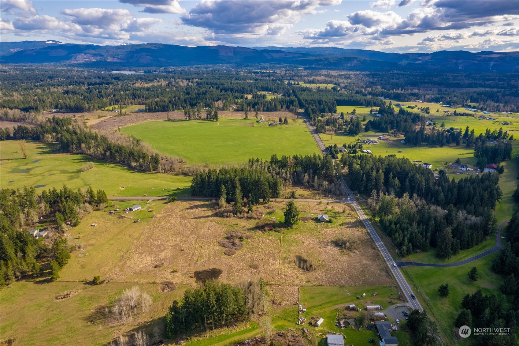 13742 Vail Road Southeast Yelm, WA 98597 - Photo 11 of 13 Gallery Image 11