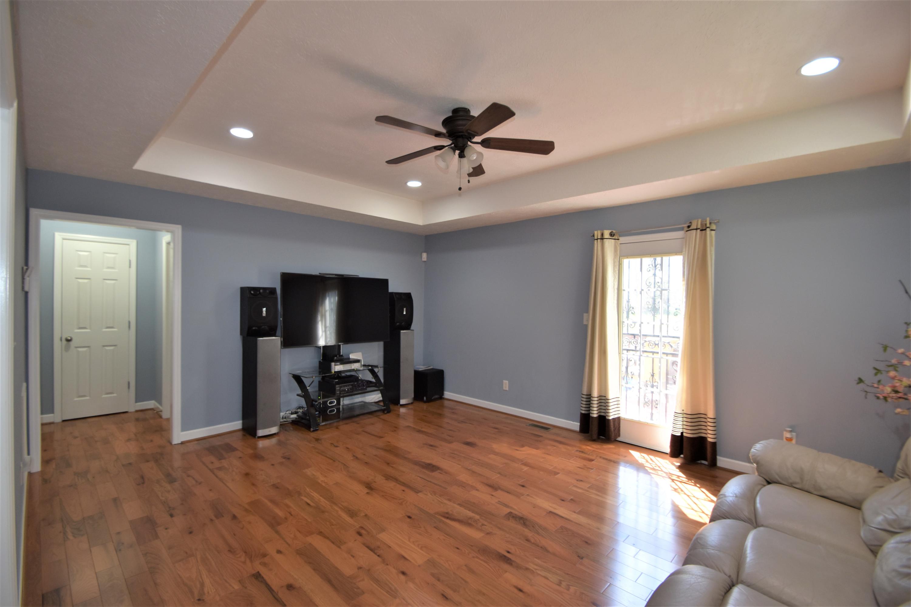 5071 Irvin Road Chattanooga, TN 37416 - Photo 7 of 24 DSC_0943 (2)