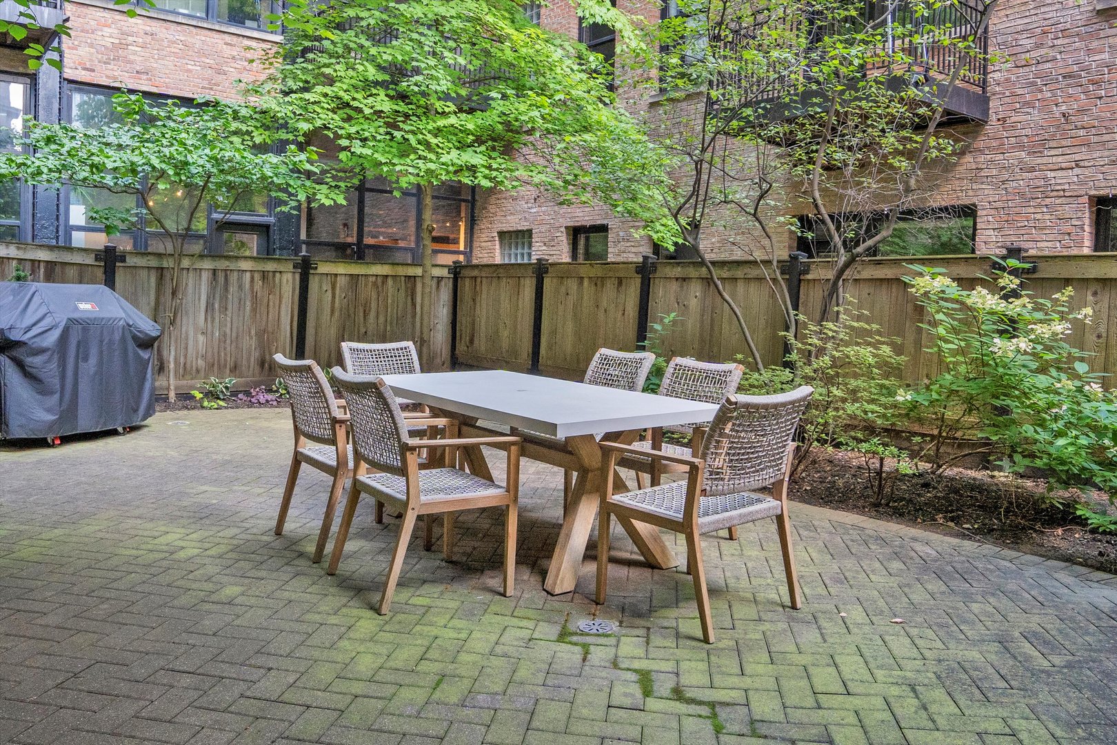 226 North Clinton Street, Unit 220 Chicago, IL 60661 - Photo 17 of 23