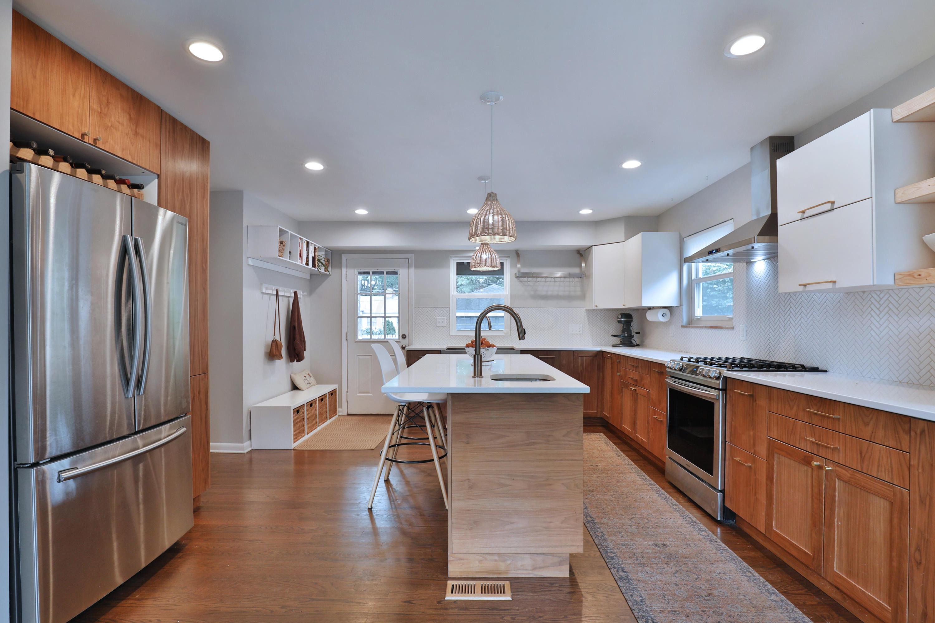 381 South Chesterfield Road Columbus, OH 43209 - Photo 14 of 58 Gallery Image 14