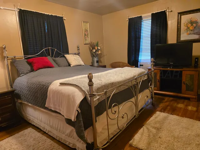 $115,000 | 304 Ave E Southeast, Childress, TX 79201