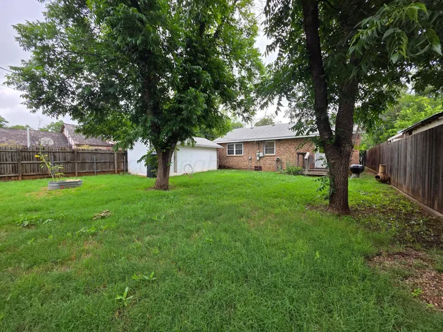 $115,000 | 304 Ave E Southeast, Childress, TX 79201