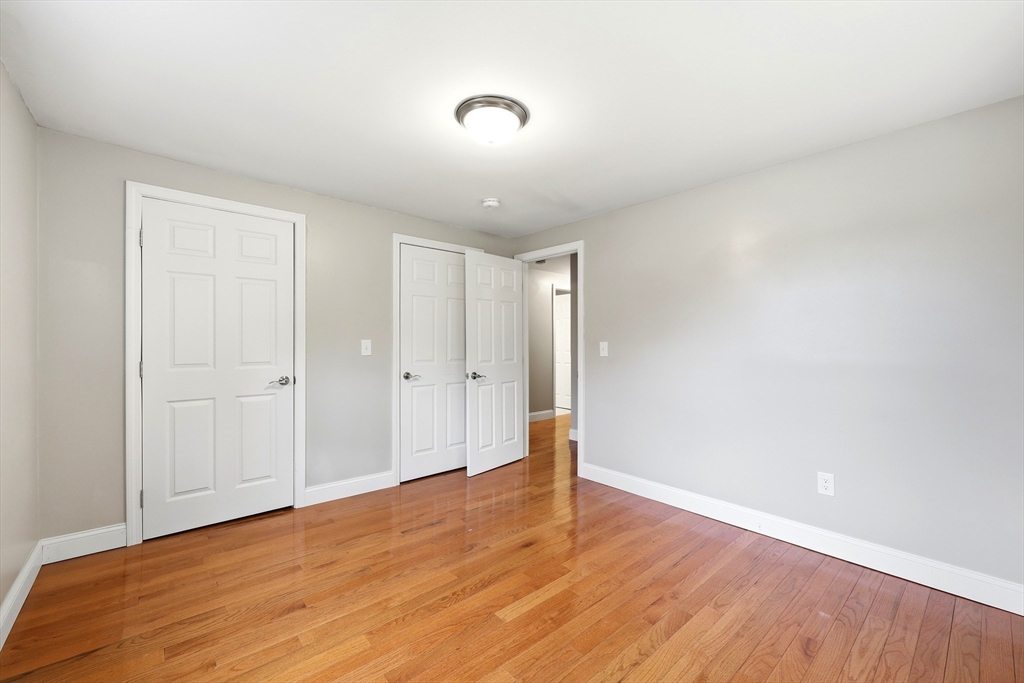 1185 Bay Road Amherst, MA 01002 - Photo 18 of 38