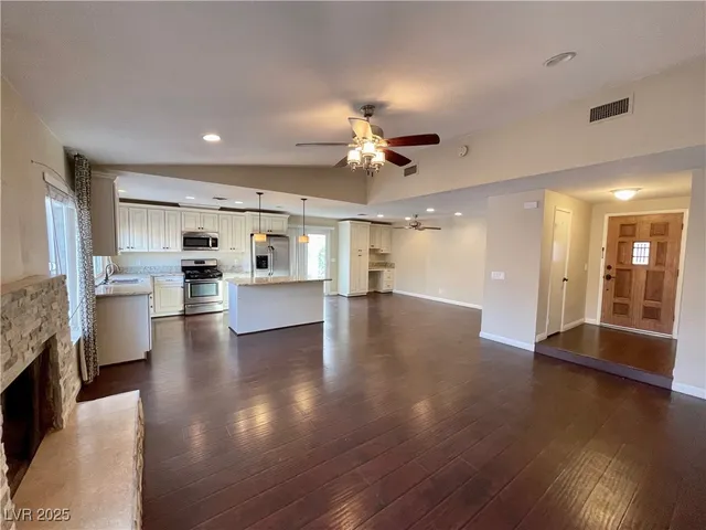 $2,350 | 668 Otono Drive, Boulder City, NV 89005