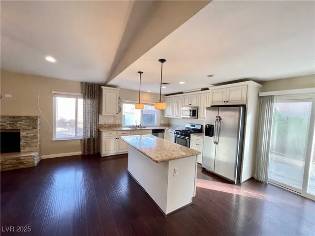 $2,350 | 668 Otono Drive, Boulder City, NV 89005