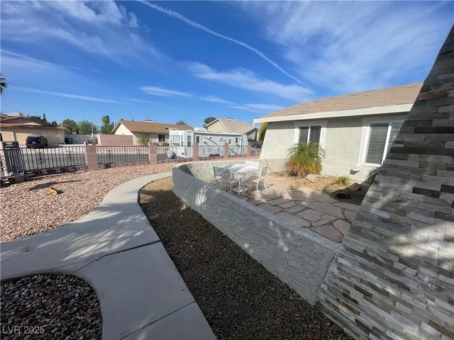 $2,350 | 668 Otono Drive, Boulder City, NV 89005