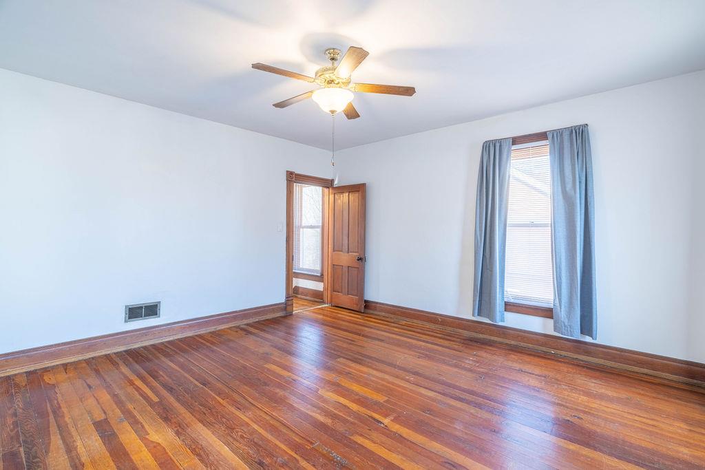 537 Front Street Lawrenceburg, IN 47025 - Photo 27 of 32