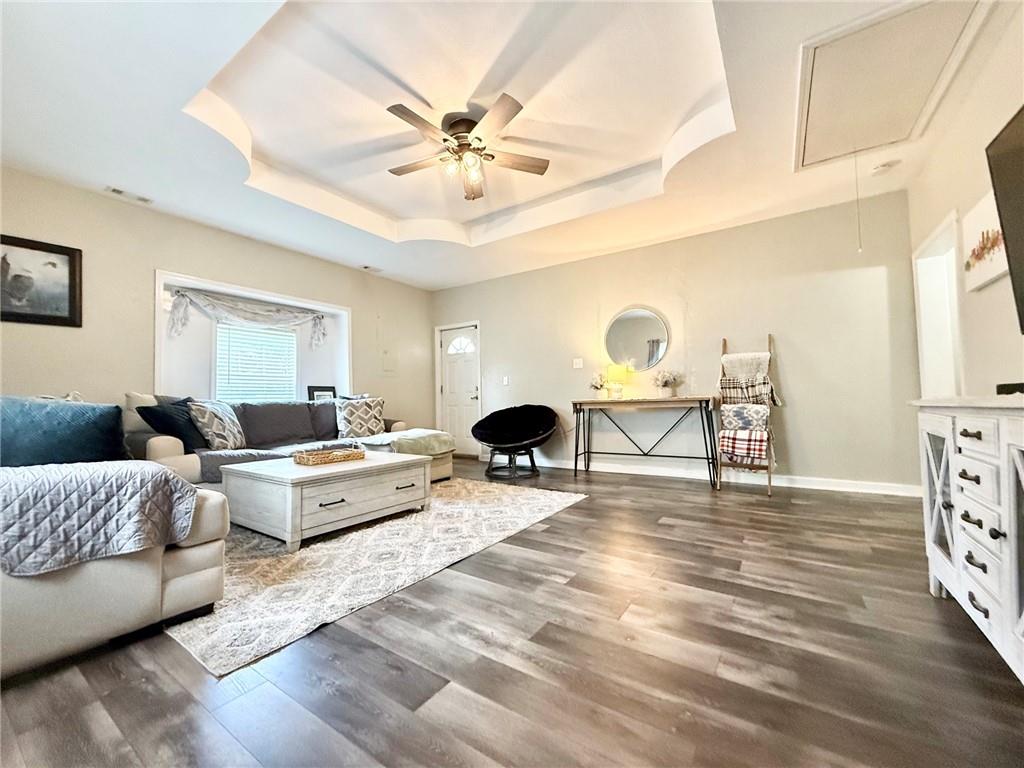 1831 Oneida Street Lexington, MO 64067 - Photo 5 of 35