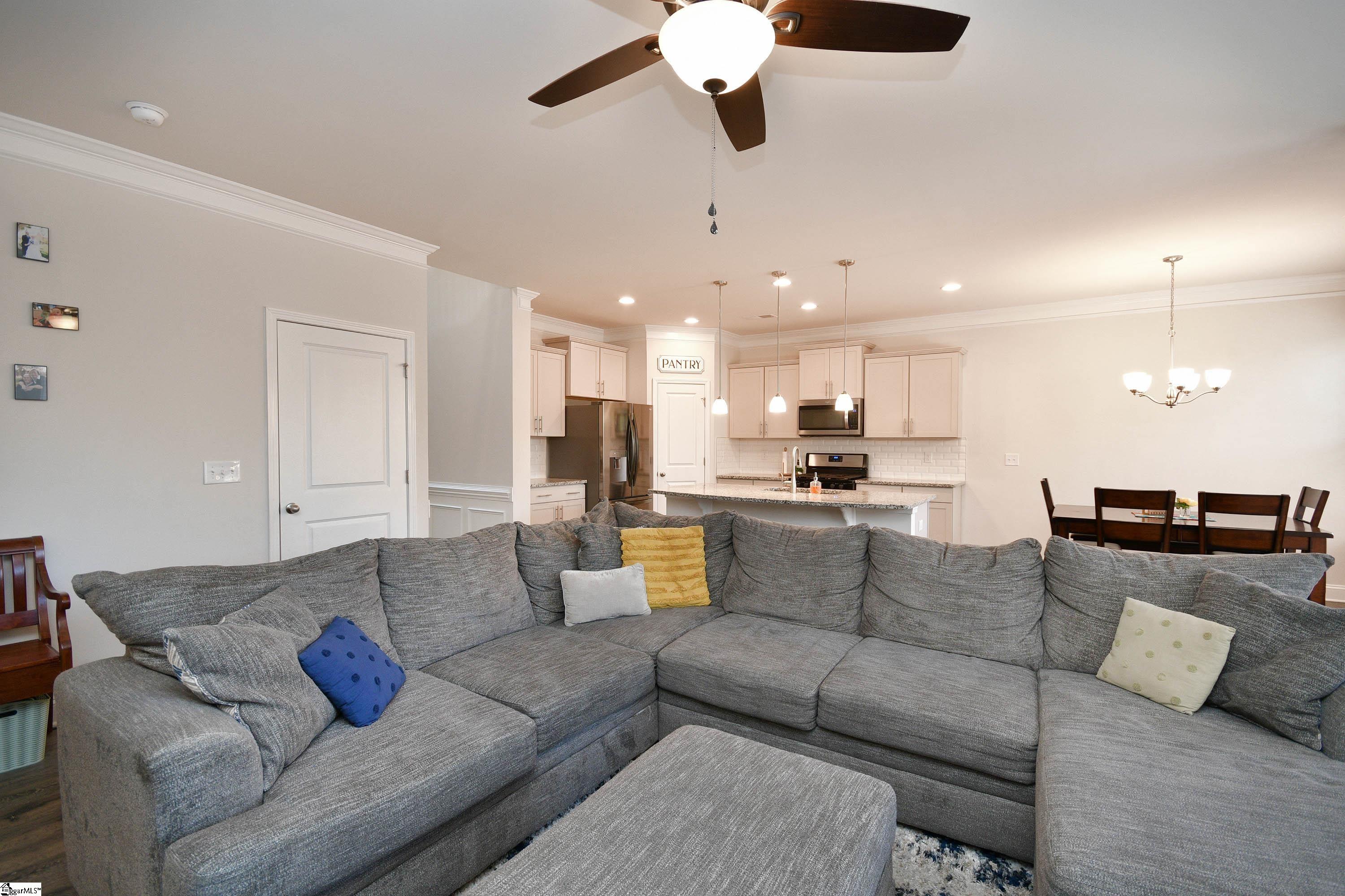 421 Wildflower Road Easley, SC 29642 - Photo 7 of 35