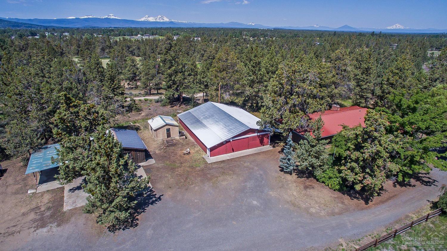63385 Hamehook Road Bend, OR 97701 - Photo 1 of 25 Primary Photo