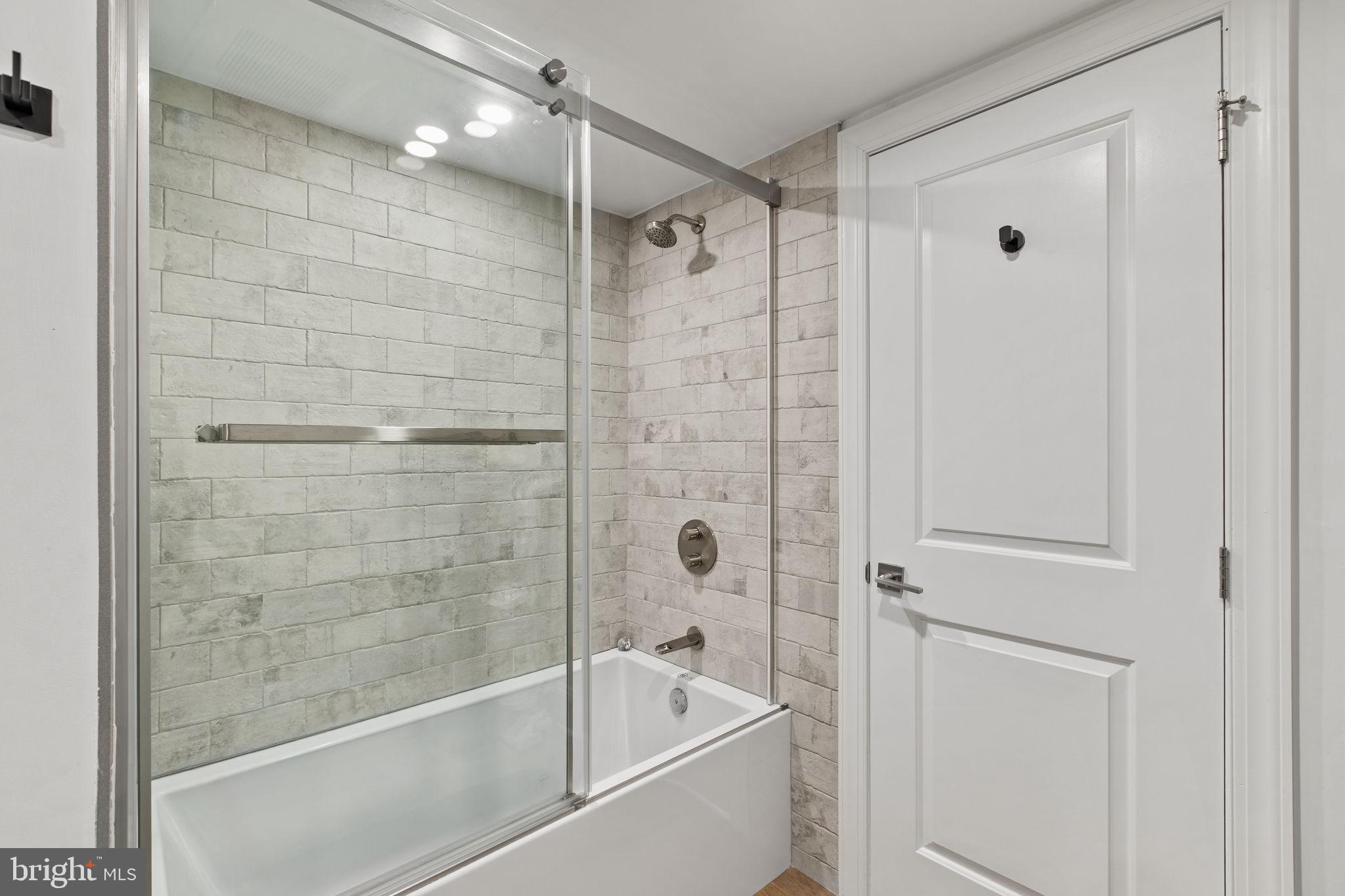 1012 North 5th Street Philadelphia, PA 19123 - Photo 59 of 75 Hall full bathroom