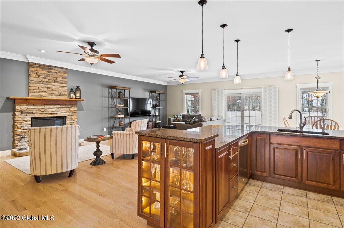 125 Lake Road Ballston, NY 12019 - Photo 4 of 40 Great Room