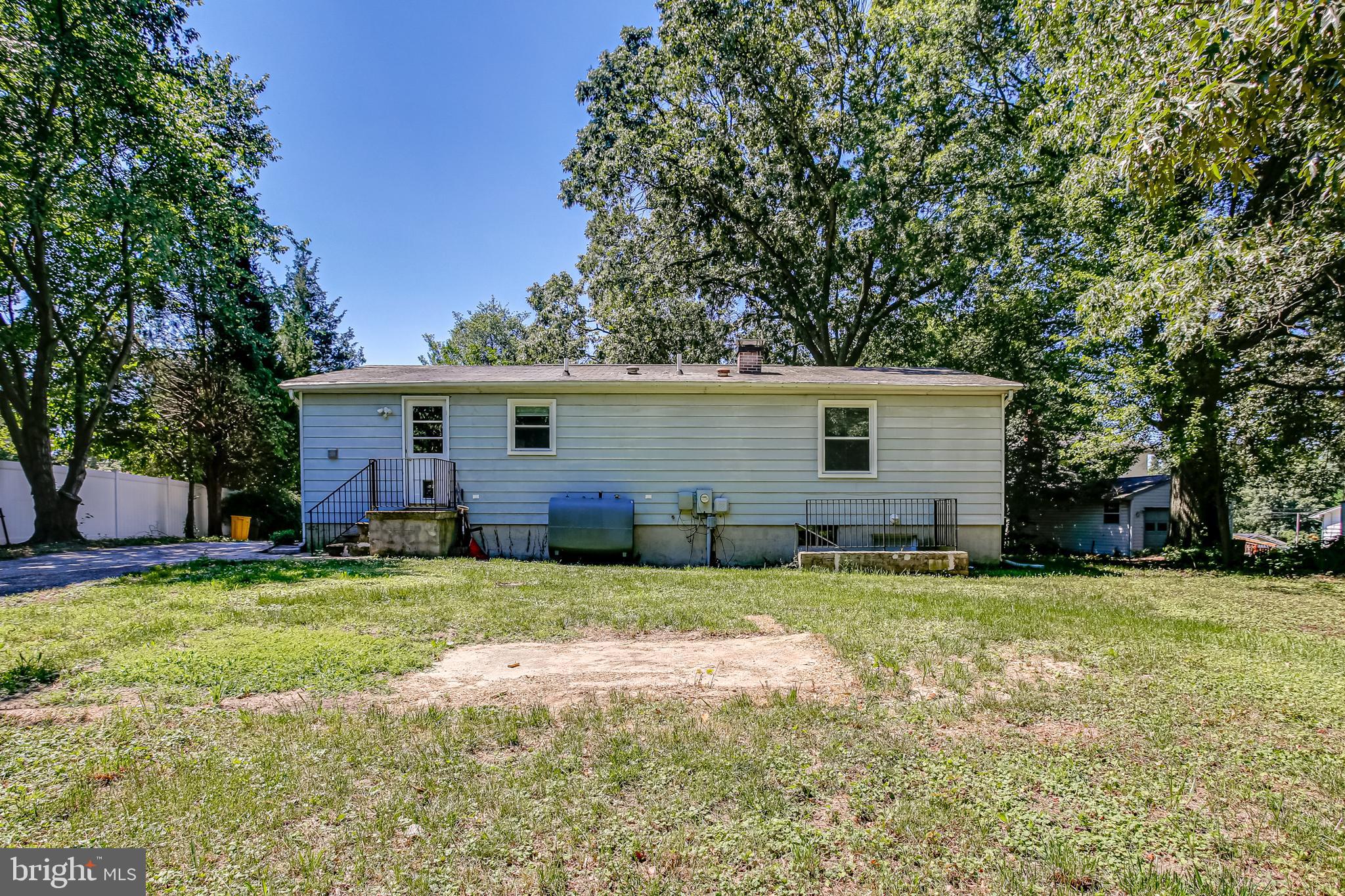 774 Queenstown Road Severn, MD 21144 - Photo 24 of 25 Tons of privacy