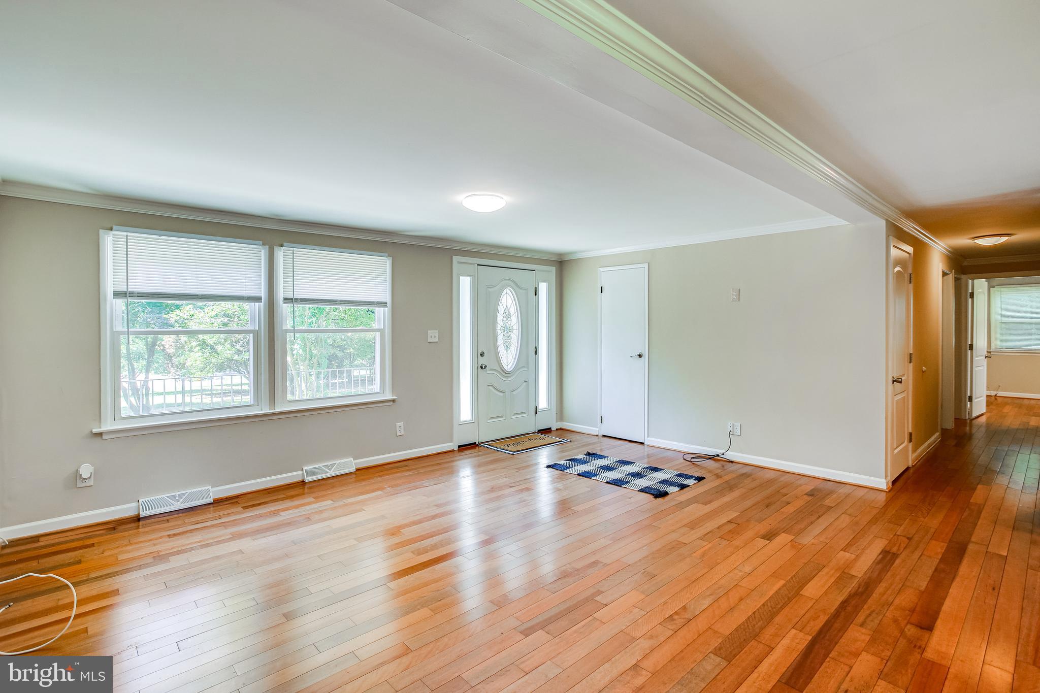 774 Queenstown Road Severn, MD 21144 - Photo 4 of 25 Living room