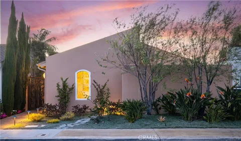 $2,050,000 | 377 Galleon Way, Seal Beach, CA 90740