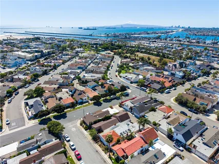 $2,050,000 | 377 Galleon Way, Seal Beach, CA 90740