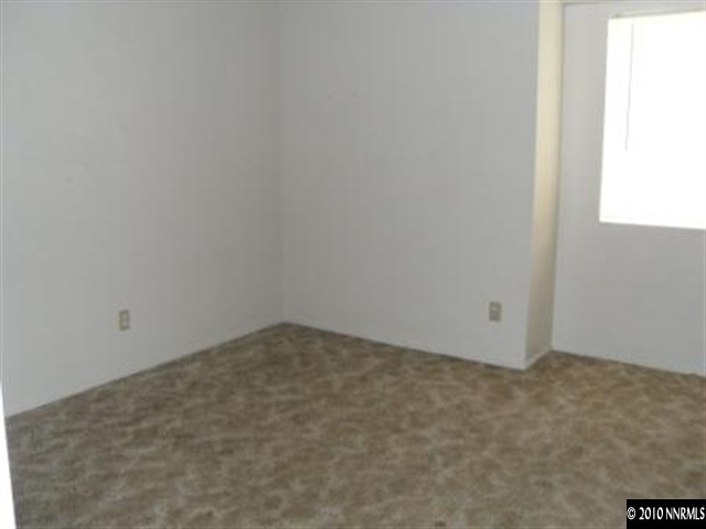 4945 Reggie Road Reno, NV 89502 - Photo 4 of 7 Photo 4