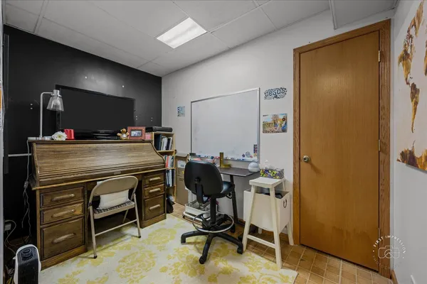 $385,000 | 1610 Heather Drive, Aurora, IL 60506