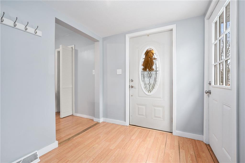 524 Marwood Road Cabot, PA 16023 - Photo 4 of 13 Gallery Image 4