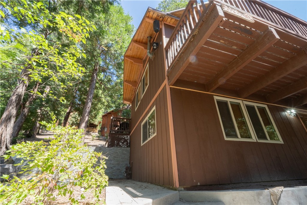392 Pioneer Road Lake Arrowhead, CA 92352 - Photo 33 of 41