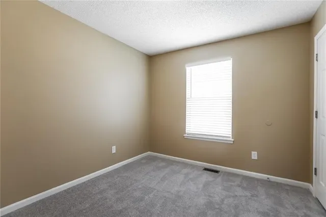 $2,050 | 215 Apple Blossom Lane, Belton, MO 64012