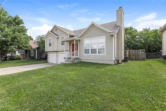 $2,050 | 215 Apple Blossom Lane, Belton, MO 64012