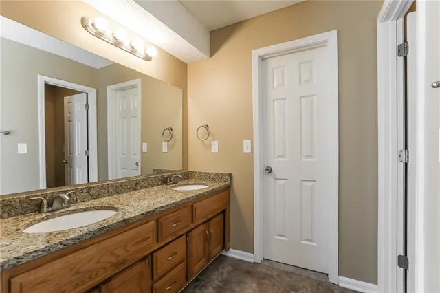 $2,050 | 215 Apple Blossom Lane, Belton, MO 64012