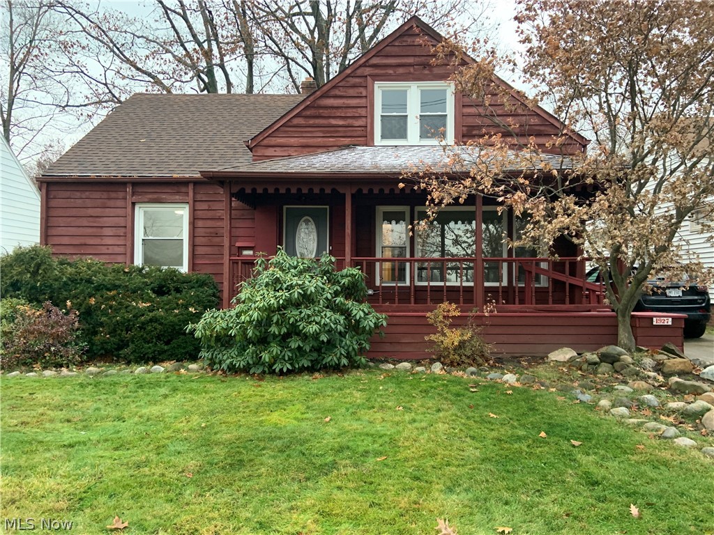 1927 Wrenford Road Cleveland, OH 44121 - Photo 1 of 32