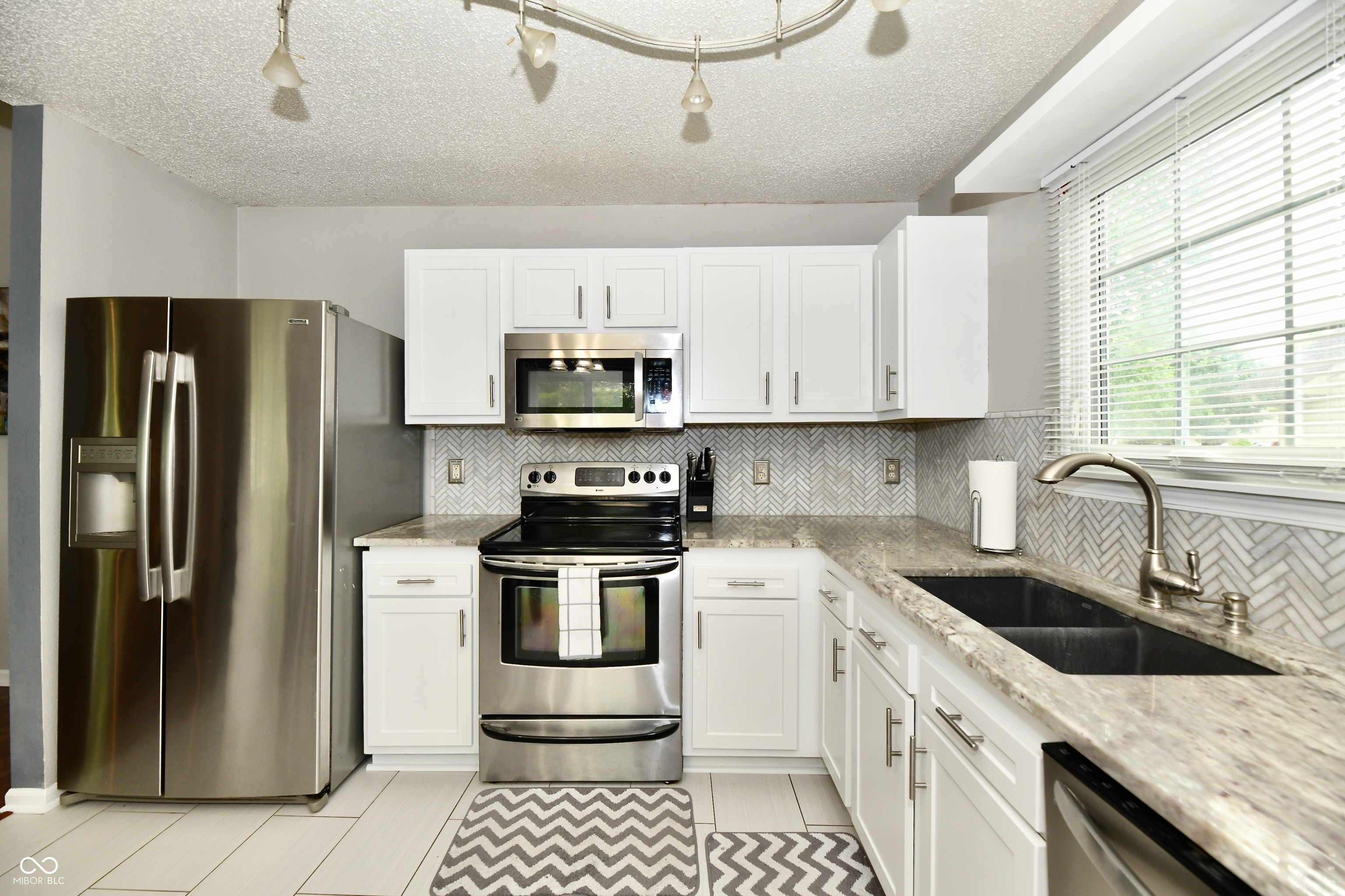 6624 Rushing River Noblesville, IN 46062 - Photo 5 of 20 Gallery Image 5