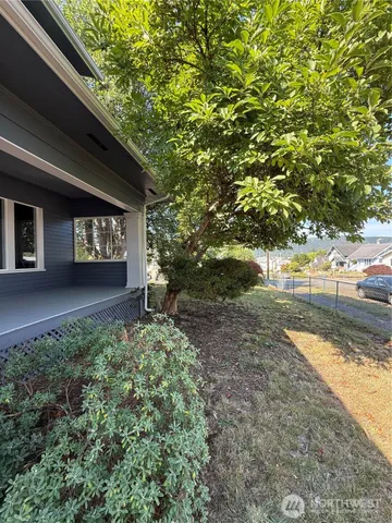 $299,000 | 1108 Duryea Street, Raymond, WA 98577