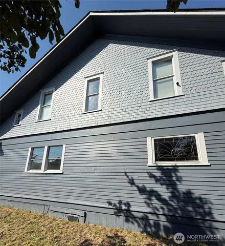 $299,000 | 1108 Duryea Street, Raymond, WA 98577