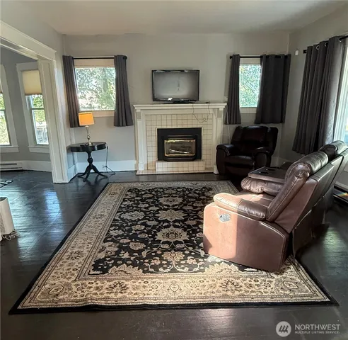 $299,000 | 1108 Duryea Street, Raymond, WA 98577