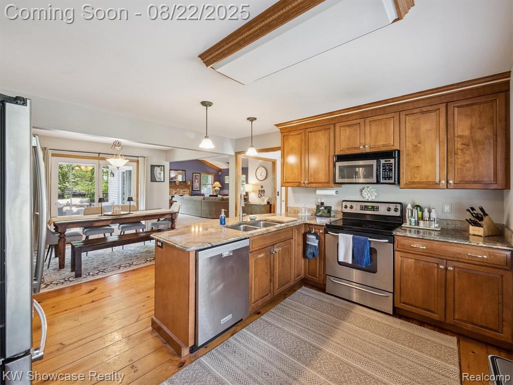 1402 East Fairview Lane Rochester Hills, MI 48306 - Photo 15 of 38