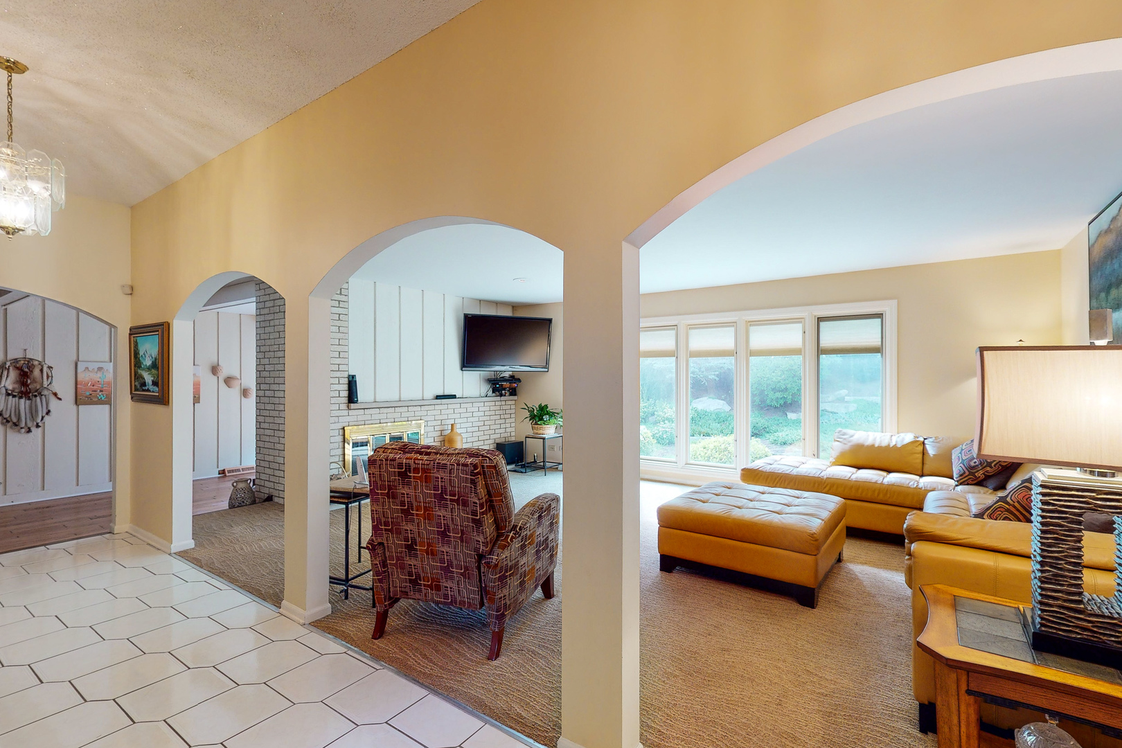 280 North Haddon Place Addison, IL 60101 - Photo 2 of 30