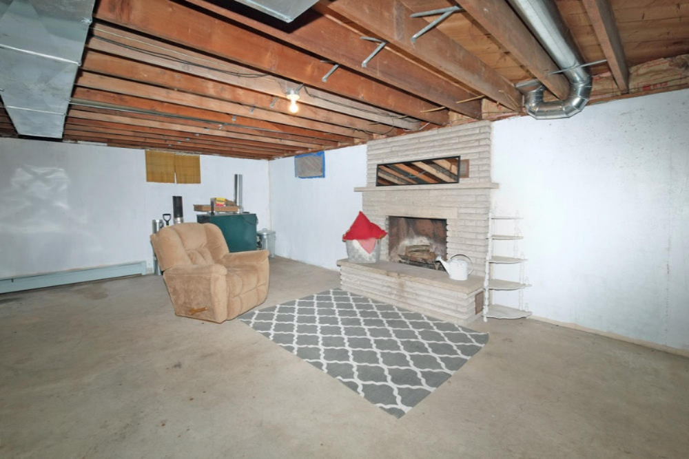 13990 Kane Road Plainwell, MI 49080 - Photo 29 of 44 13990 Kane Rd-32