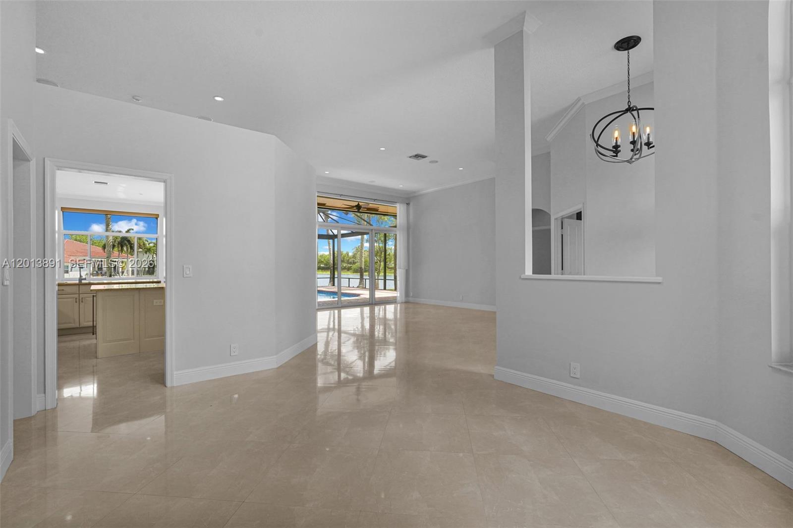 2715 Edgewater Court Weston, FL 33332 - Photo 14 of 80
