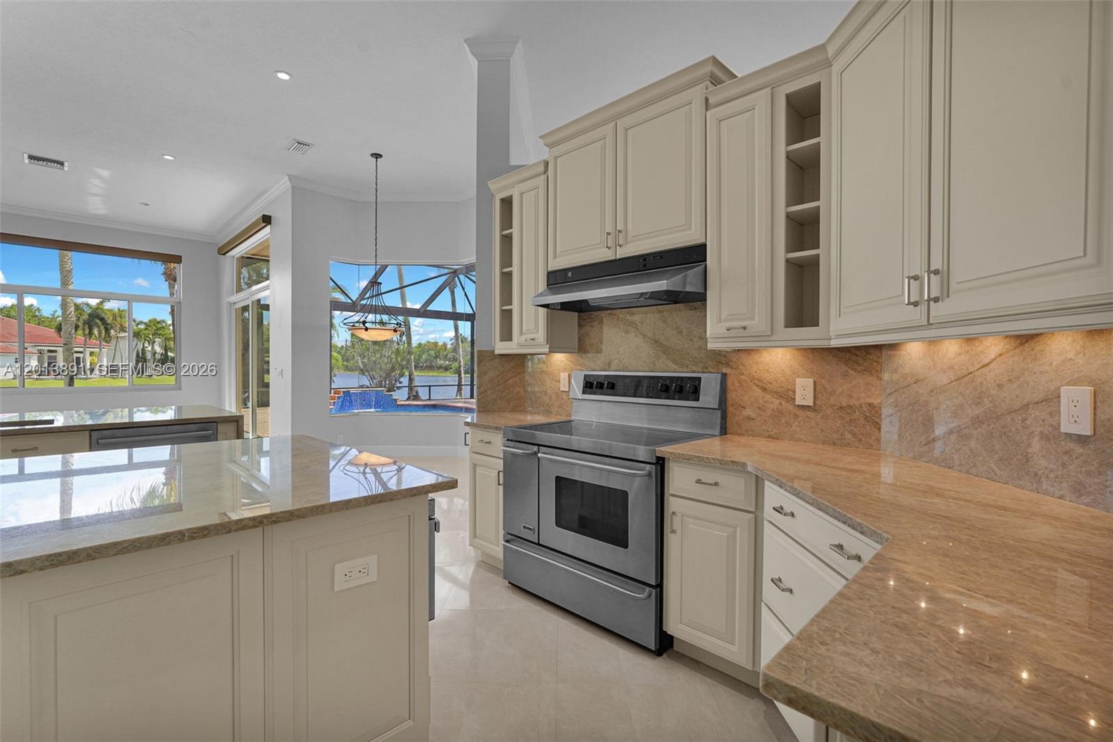 2715 Edgewater Court Weston, FL 33332 - Photo 16 of 80