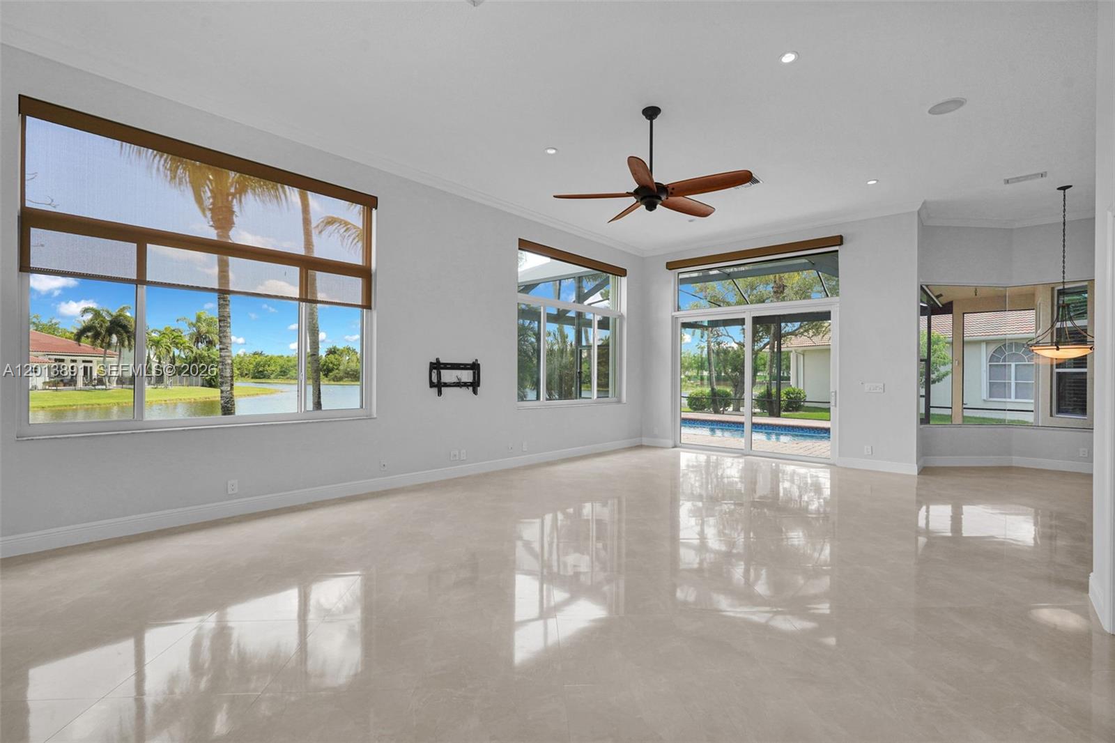 2715 Edgewater Court Weston, FL 33332 - Photo 28 of 80