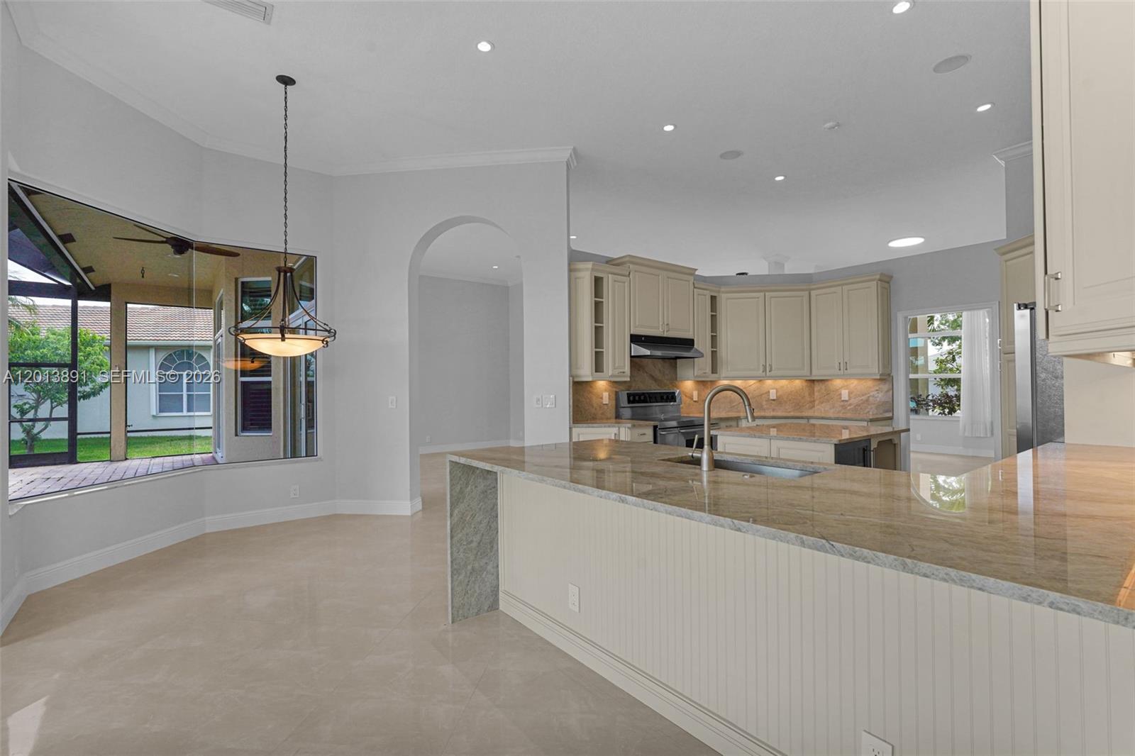2715 Edgewater Court Weston, FL 33332 - Photo 29 of 80