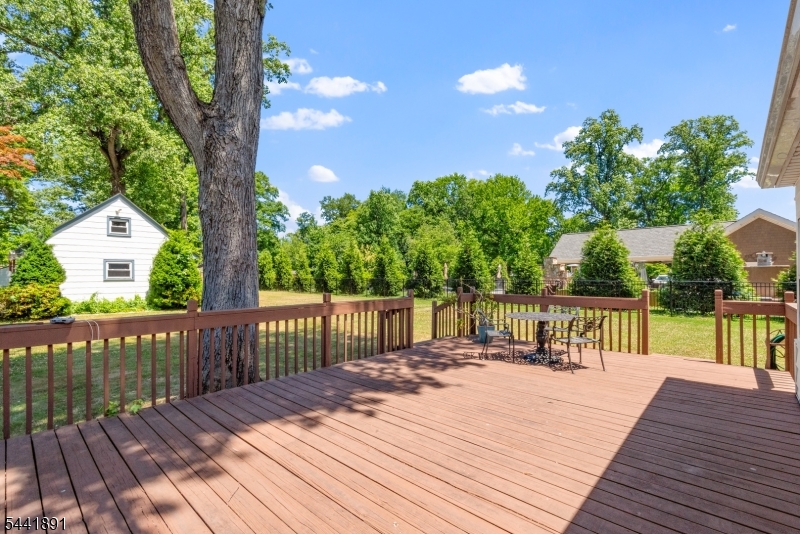 240 Summit Road Mountainside, NJ 07092 - Photo 31 of 33