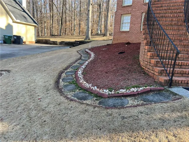 $1,350 | 3125 Brownwood Drive, Snellville, GA 30078