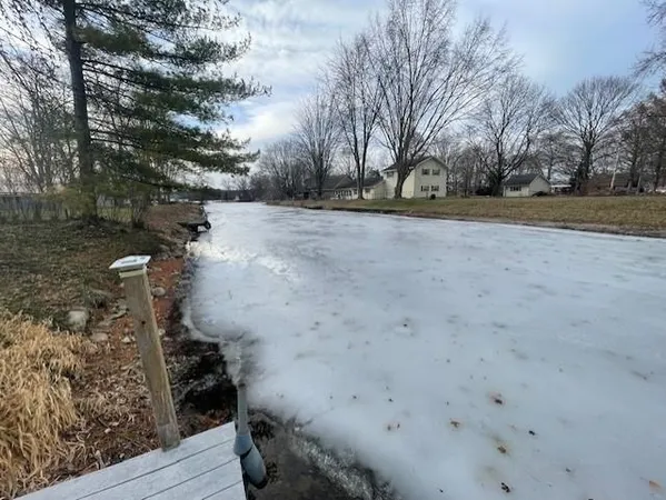 $312,000 | 11975 East 565 North, Orland, IN 46776