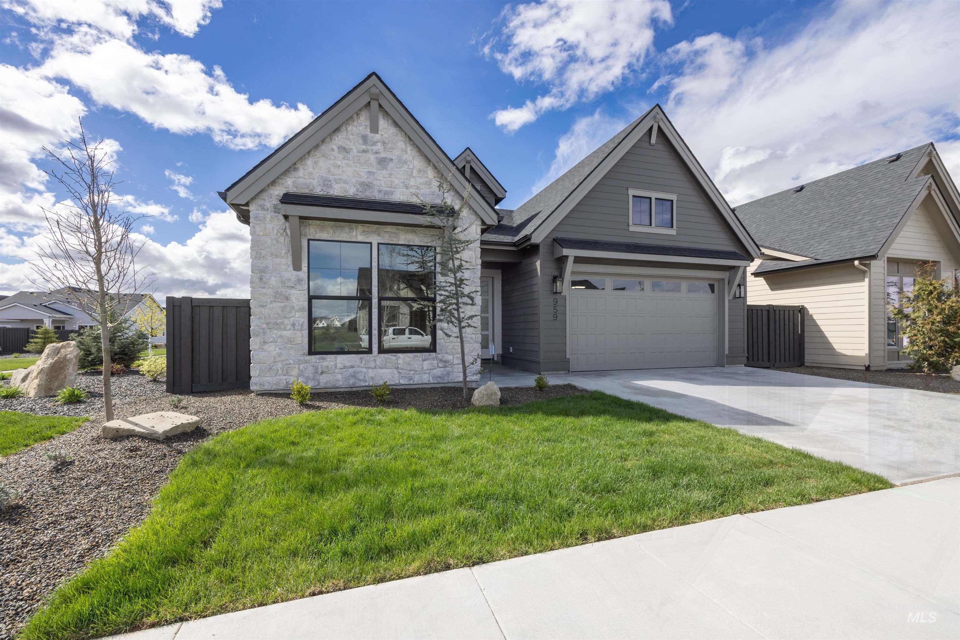 959 East Crescendo Street Meridian, ID 83642 - Photo 2 of 39