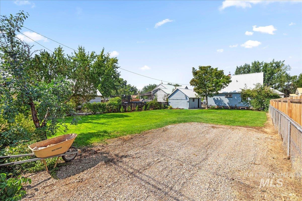 914 West 3rd Street Weiser, ID 83672 - Photo 45 of 49 View of patio / terrace