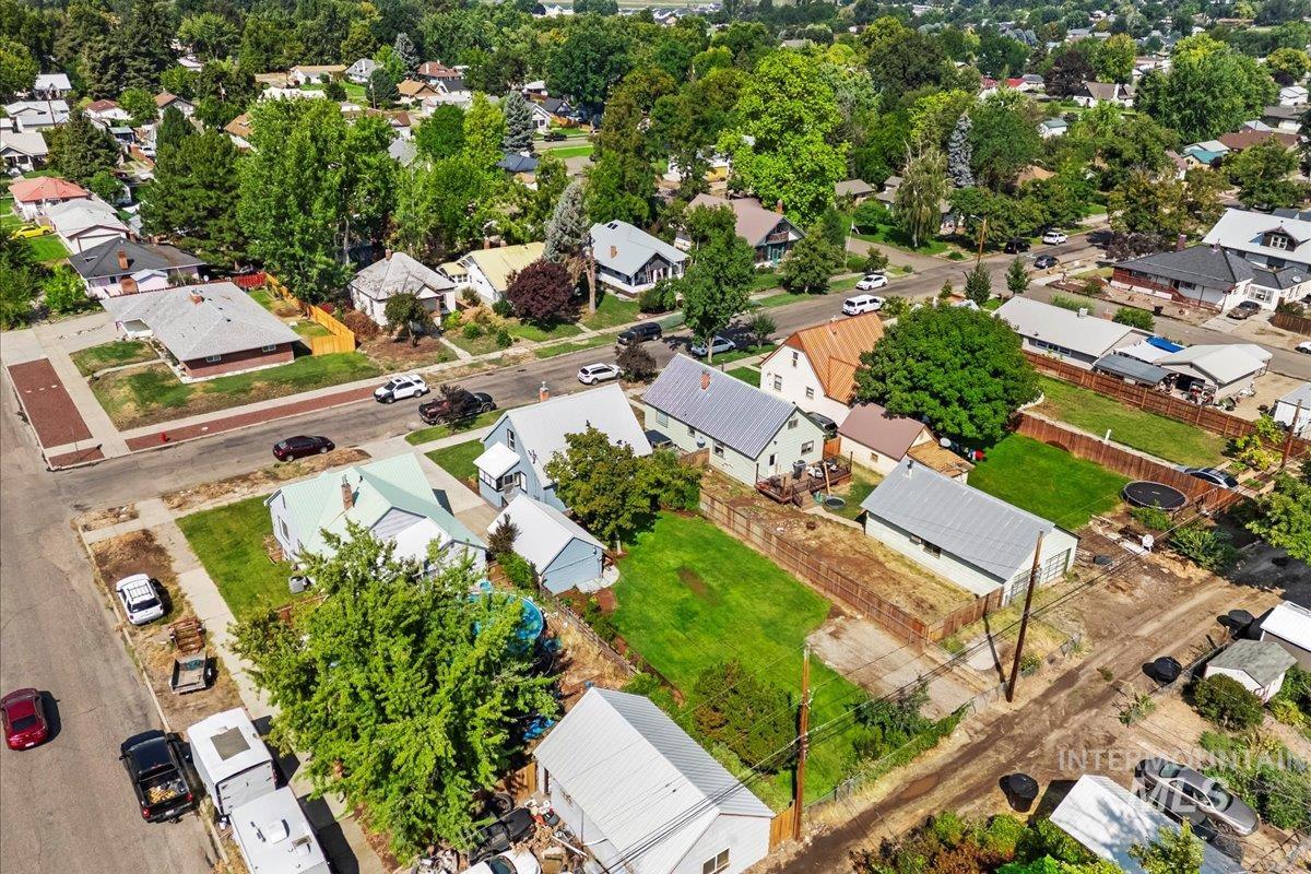 914 West 3rd Street Weiser, ID 83672 - Photo 46 of 49 Aerial perspective of suburban area