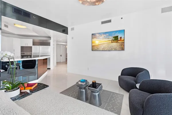 $21,000 | 100 South Pointe Drive, Unit 2101, Miami Beach, FL 33139