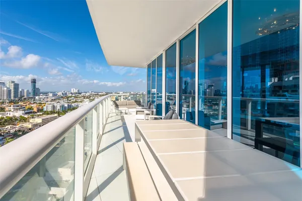 $21,000 | 100 South Pointe Drive, Unit 2101, Miami Beach, FL 33139