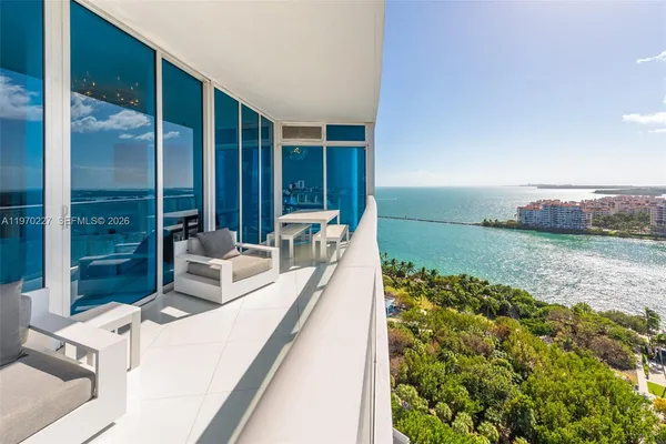 $21,000 | 100 South Pointe Drive, Unit 2101, Miami Beach, FL 33139
